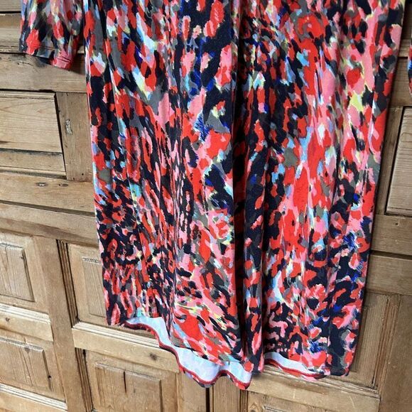 CAbi Size Medium Colorful Dress 3/4 Sleeve Watercolor Collared Rayon Red  *Flaw - Picture 8 of 16